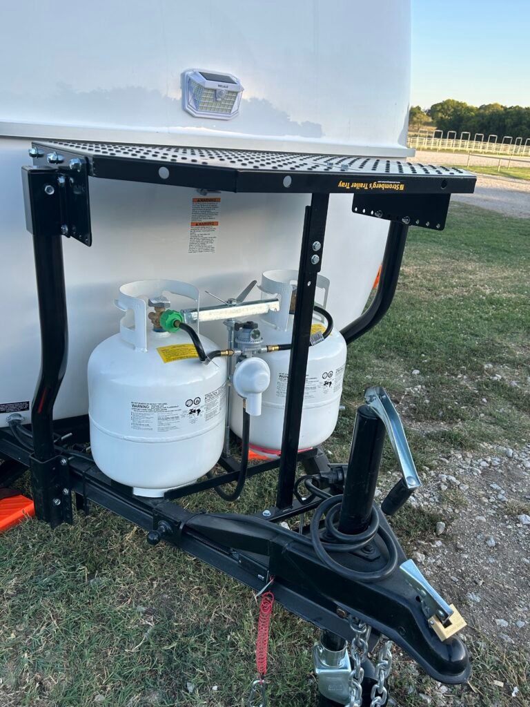 Trailer hitch tray